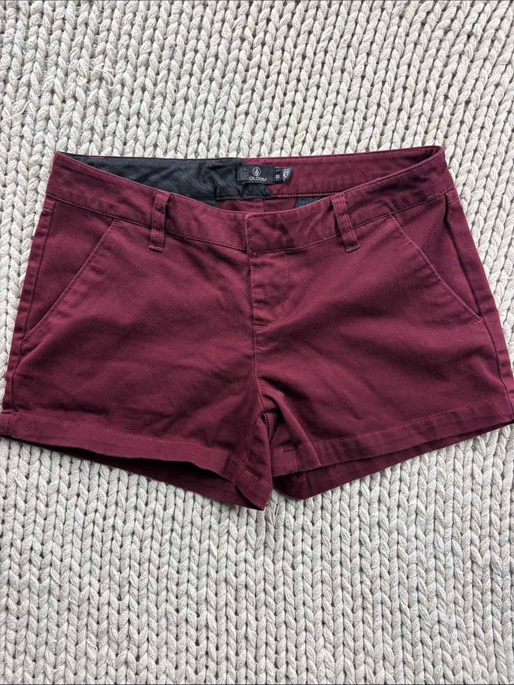 Volcom Maroon Women’s Casual Shorts Size 25